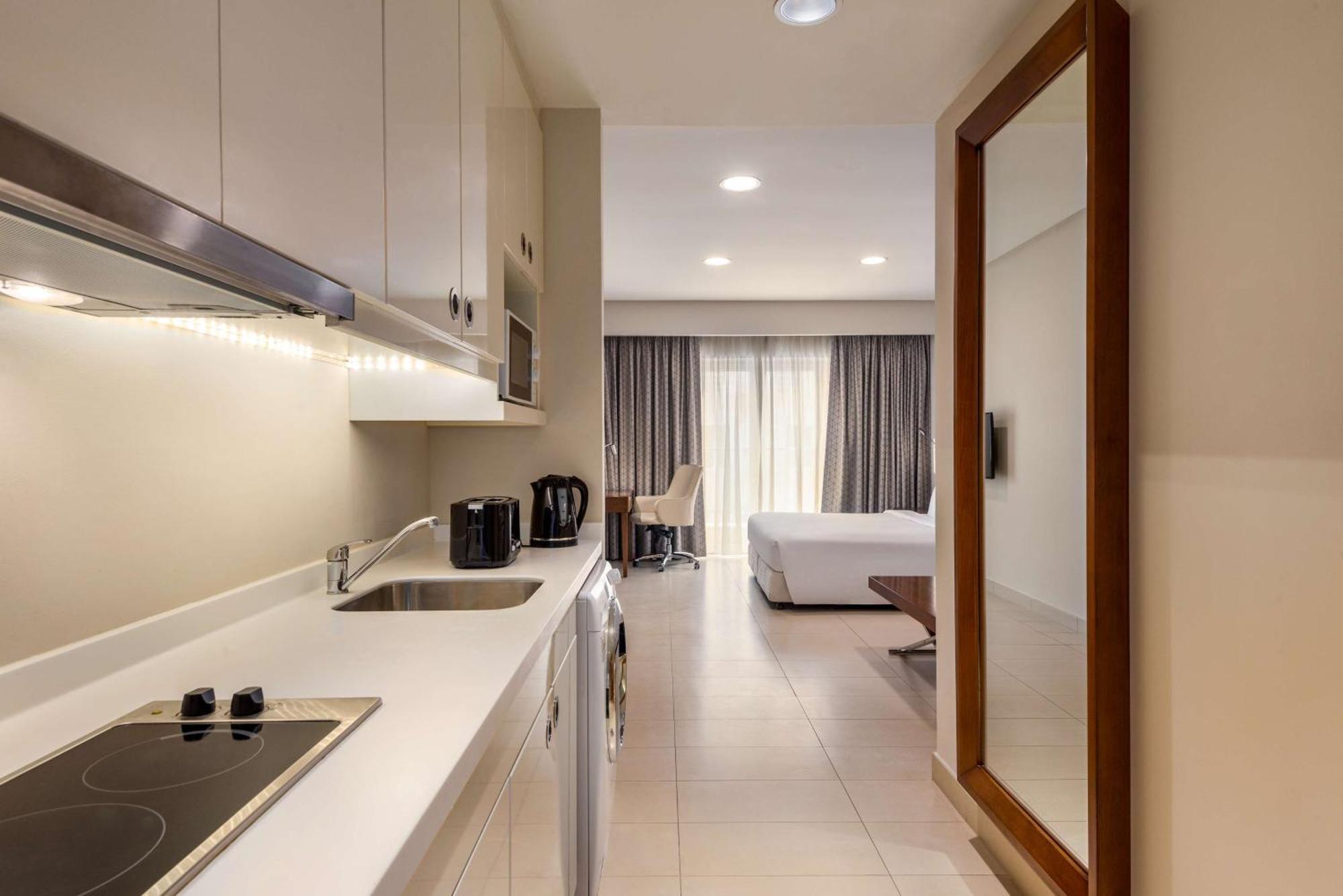Hotel Levatio Muscat, A Member Of Radisson Individuals Muscat